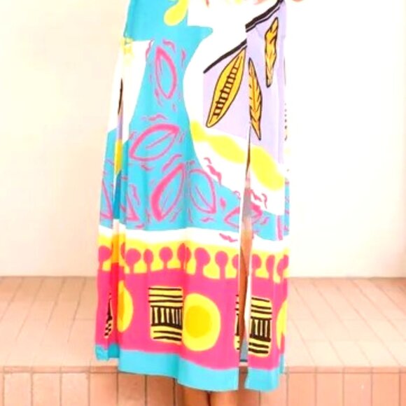 A-LINE MAXI DRESS ADJUSTABLE STRAPS FRONT TIE EMPIRE WAIST. A FUN SHOWSTOPPER. - Picture 6 of 6